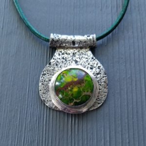 Pendentif en argent 999 et pierre agate teintée