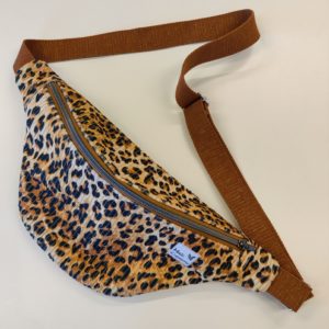 Grande banane en velours côtelé léopard