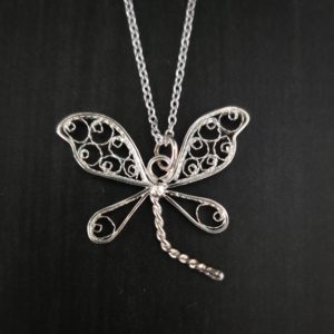 Pendentif en filigrane d'argent forme libellule